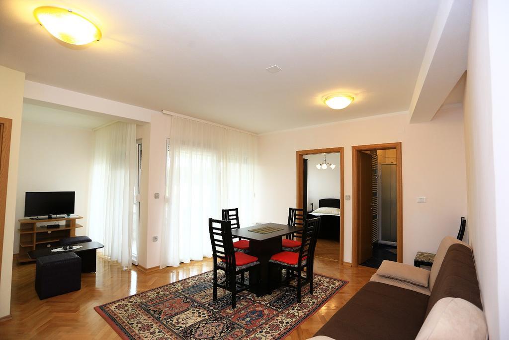 Loncar Apartment *