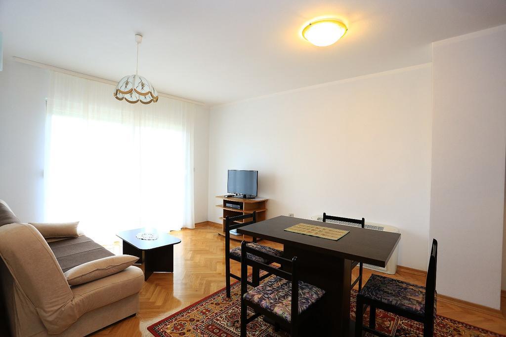 Apartment Loncar *