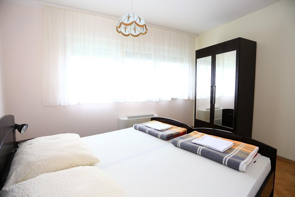 Apartment Loncar *